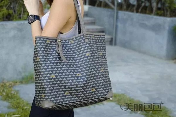 经典托特包PK 选lv Neverfull还是Goyard？