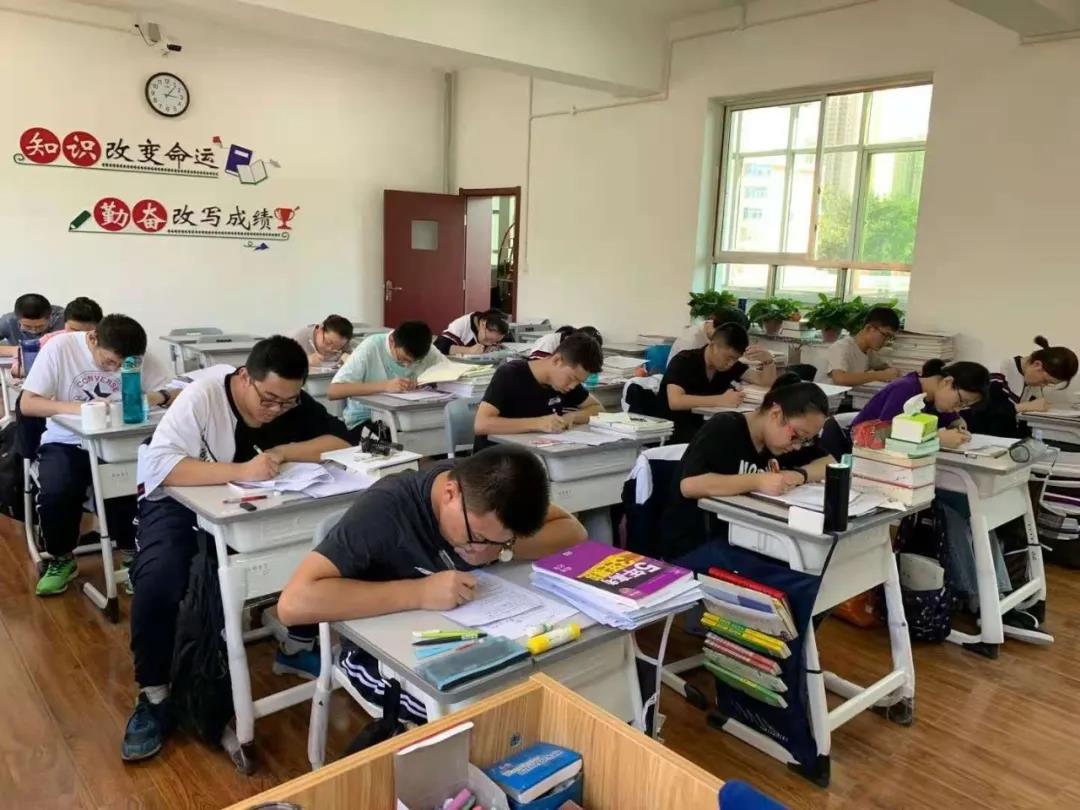 太原英语学院_太原山西大学有没有学英语的培训_山西有英语专业的大学