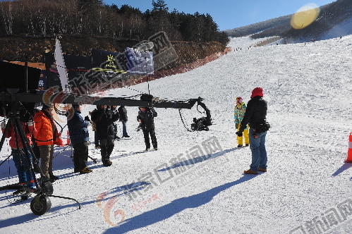 中央电视台陶瓷频道_2023年1月3日晚中央2台财经频道的瓷器讲坛_中央财经频道特邀嘉宾