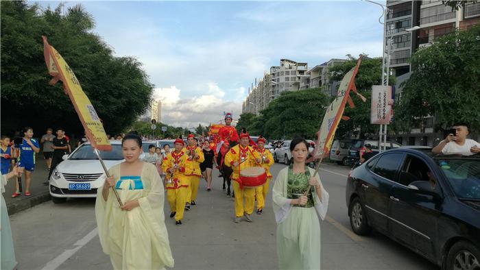 婚妙礼节服装均中式  古典婚礼在广西防城港市惊艳亮相