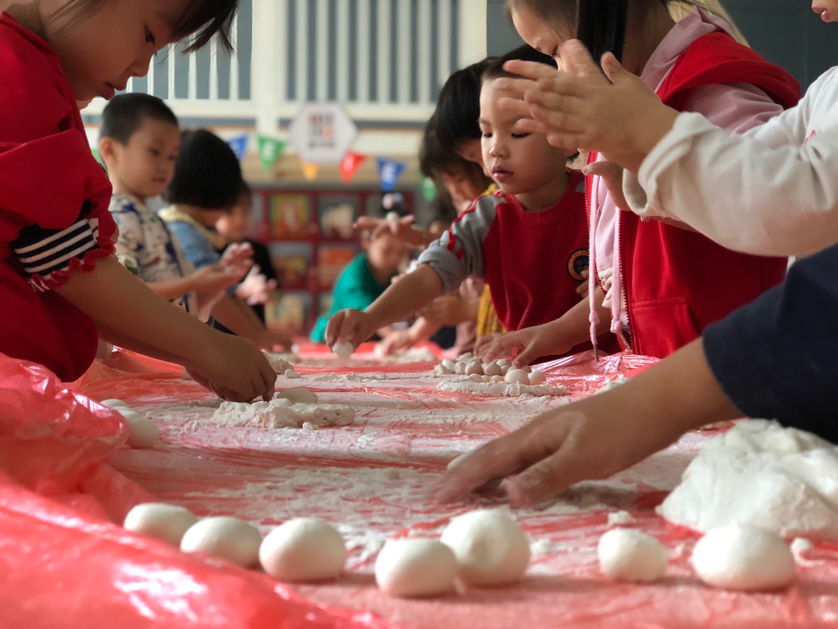 香港烘培学校_香港甜品有培训学校吗_香港小吃培训学校