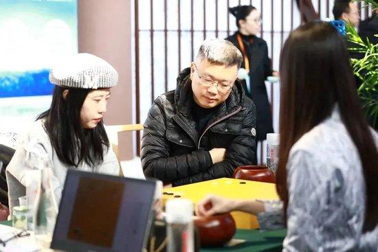 蓝天丽水围棋_丽水山泉杯围棋赛 柯洁组合对阵蓝天组合_蓝天围棋