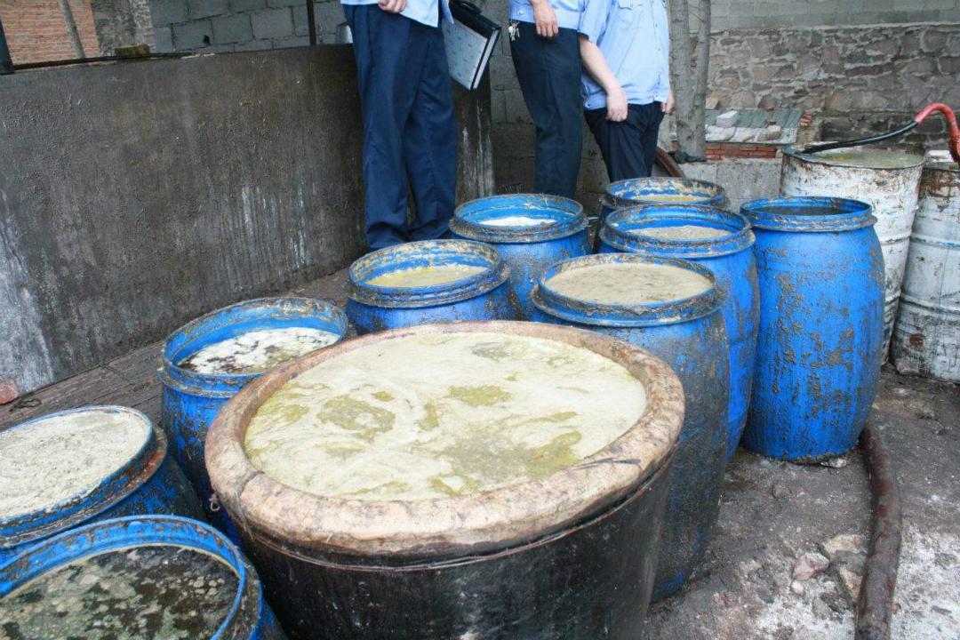 地沟油能提炼航空机油吗_地沟油提炼飞机燃油_提炼燃油飞机地沟油是什么油