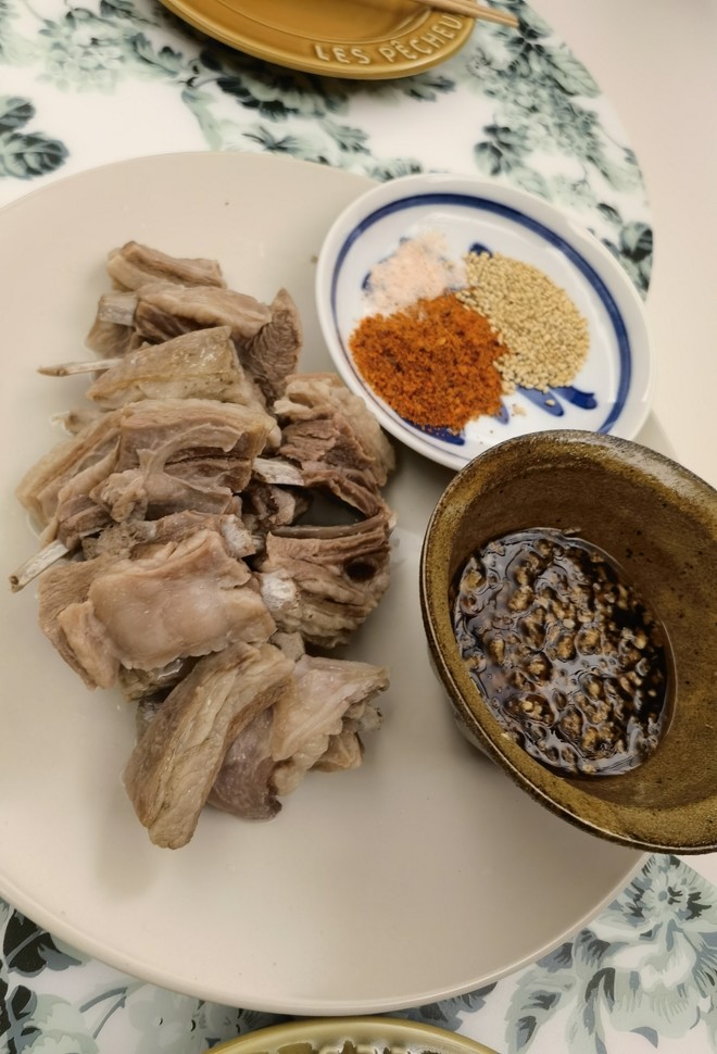 胖嘴肉蟹煲加盟店总部_胖嘴肉蟹煲多少钱加盟_胖馋嘴肉蟹煲