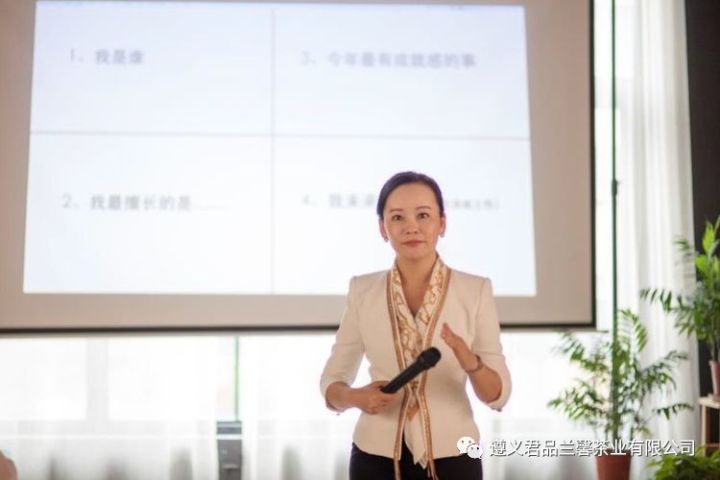 培训证资格礼仪师国家有补贴吗_国家礼仪培训师资格证_培训证资格礼仪师国家承认吗