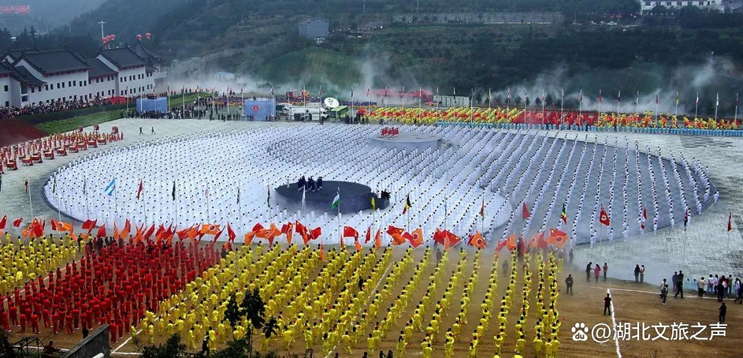 武当太极视频_武当太极功夫团_世界武当太极大会丨太极功夫惊艳全场